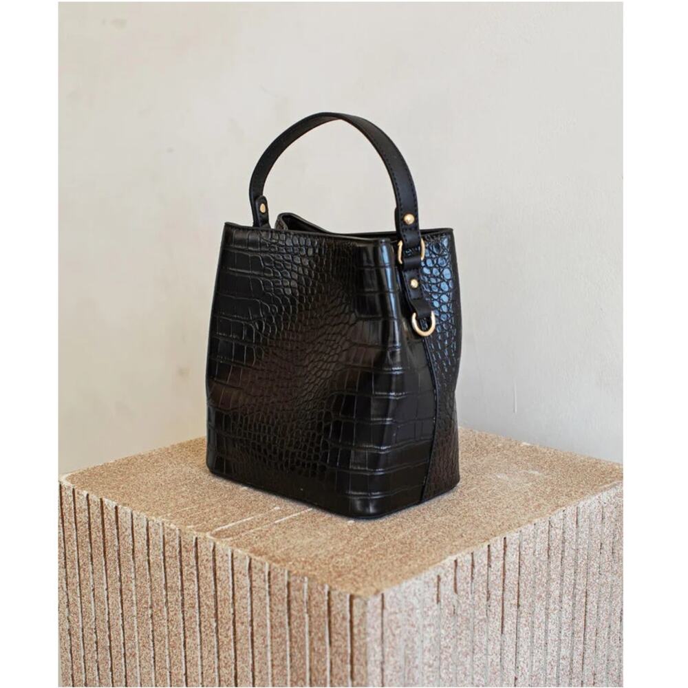 New ~ AOTA ~ Elena Croc Top Handle Bucket Bag - Picture 2 of 8